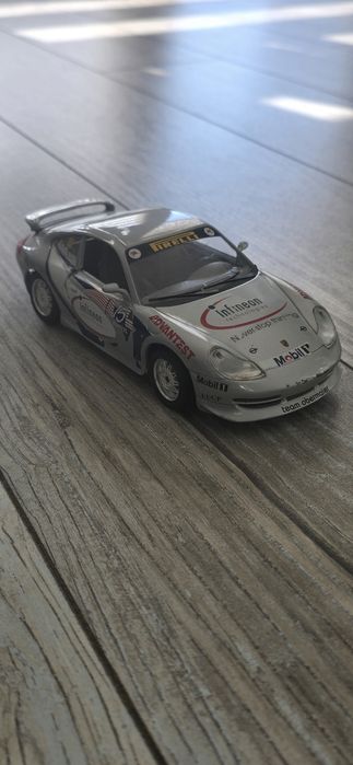 Bburago Porsche 911 Carreara 1997 Unikat Kit Collection