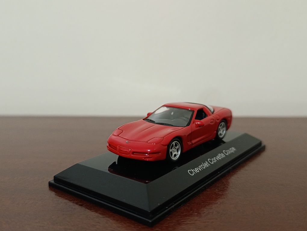 Chevrolet Corvette C5 Coupé 1/64