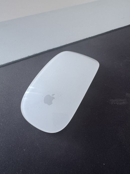 Magic Mouse 2 - sem fios Prateado