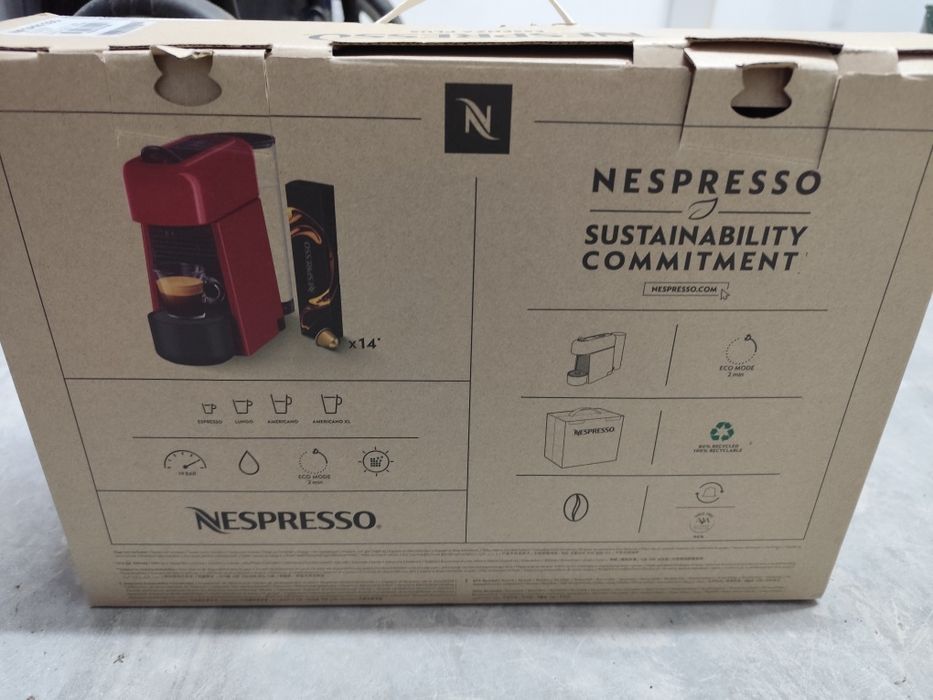 Maquina de Café cápsulas Nespresso Essenza Plus