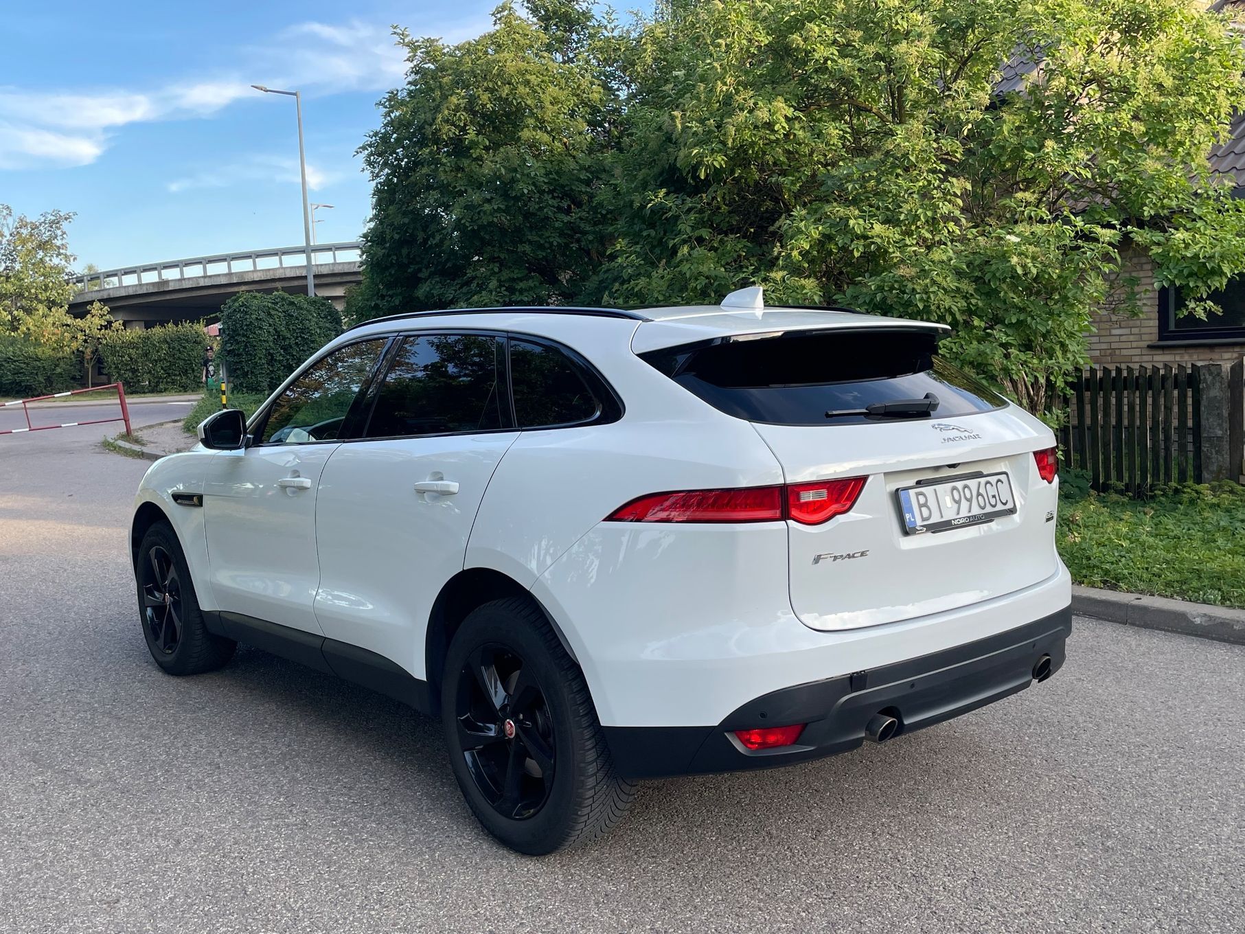 Jaguar F-Pace Jaguar F- Pace 2.0 4x4