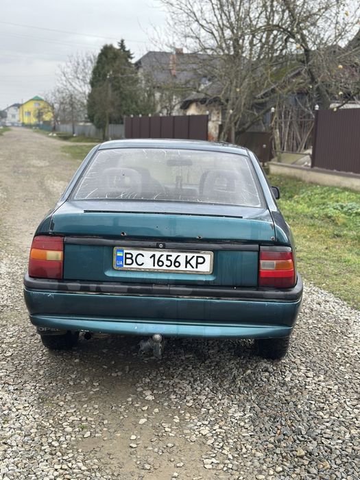 Opel Vectra a 1994