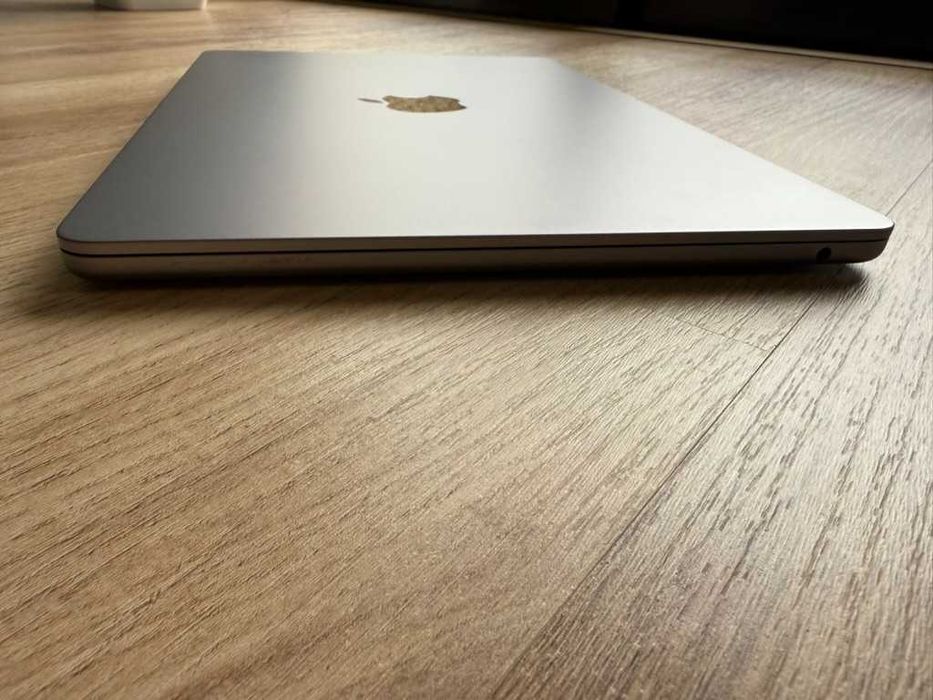 Apple Macbook Air 13" M2