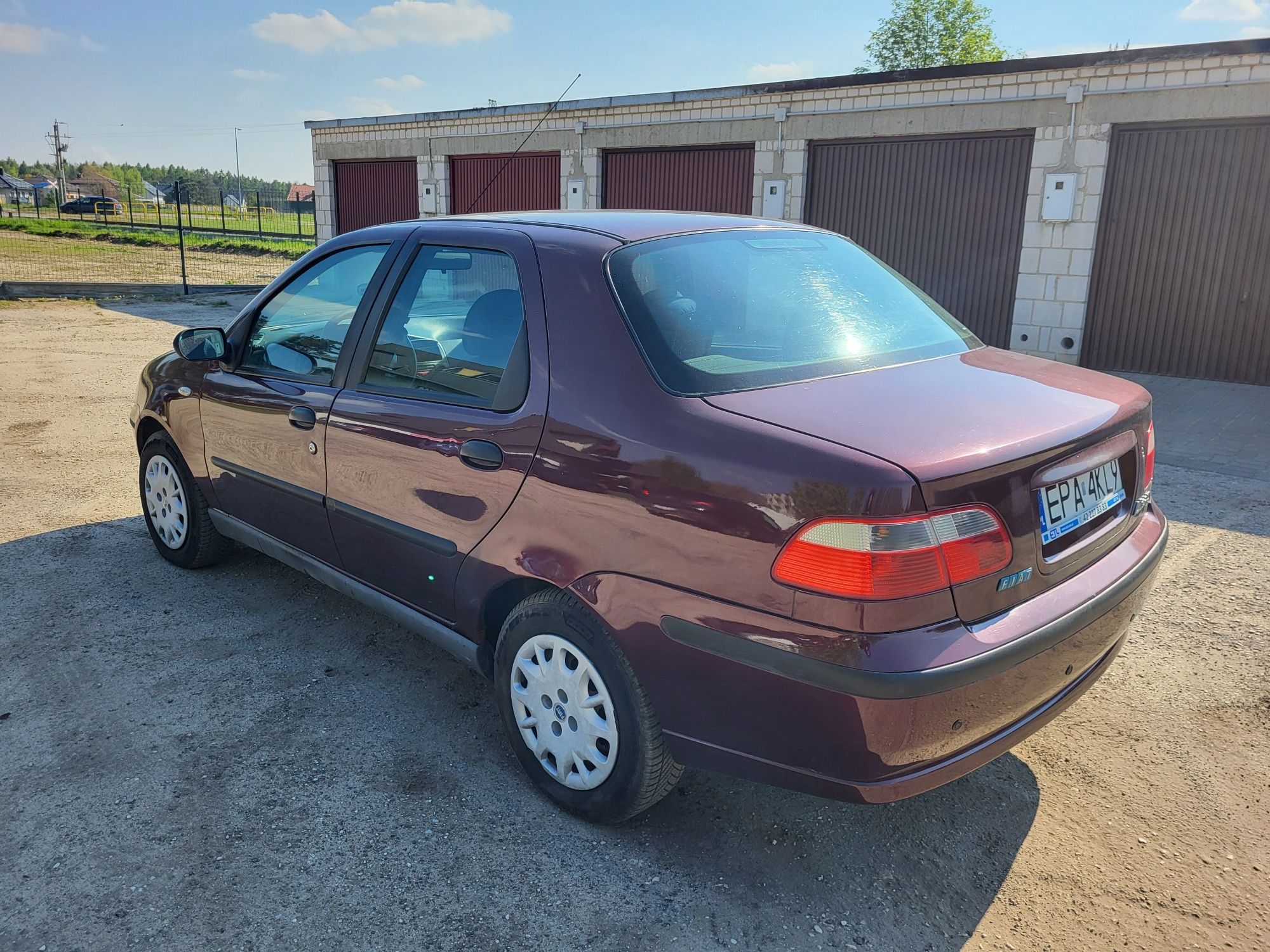 Fiat albea 1.2  benzyna