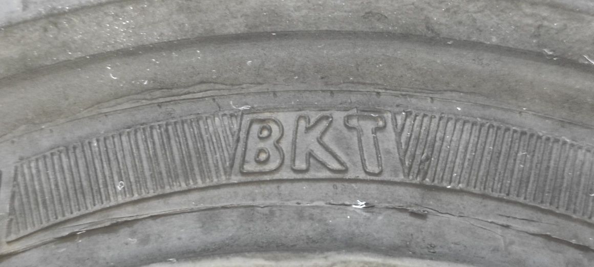 Opony 18X7-8 nowe BKT