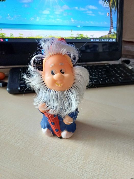 Троллі,акула,гном та інші м"які іграшки