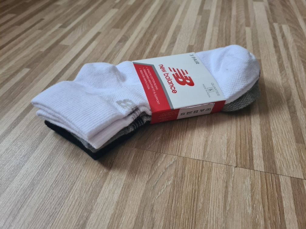 Skarpetki New Balance 3 pak czarne biała szare S 35-38