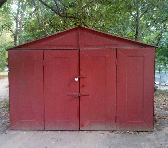 Сдам в аренду залізний гараж 19м2