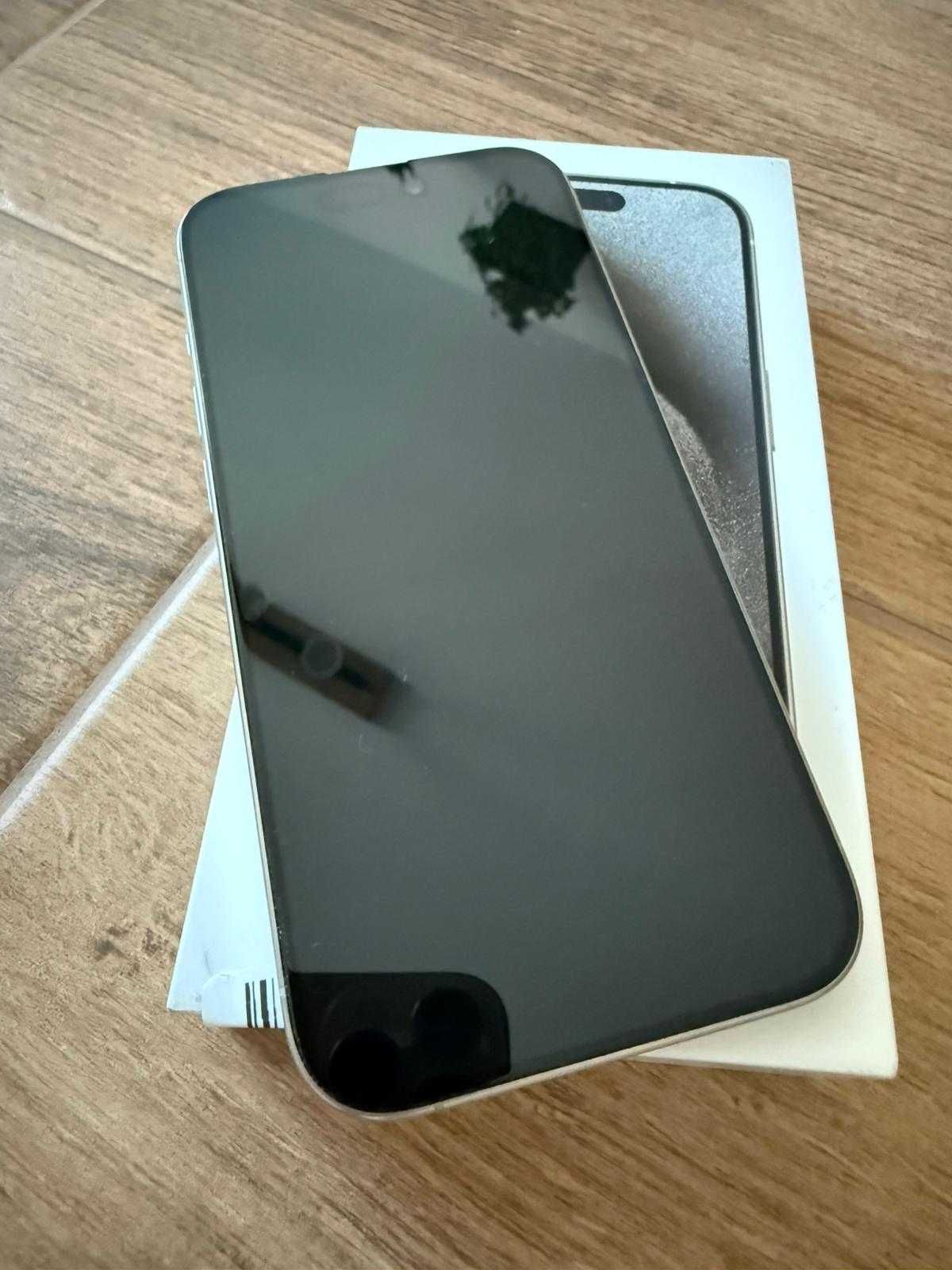 iPhone 15 Pro 256 GB, gwarancja producenta, 99% baterii