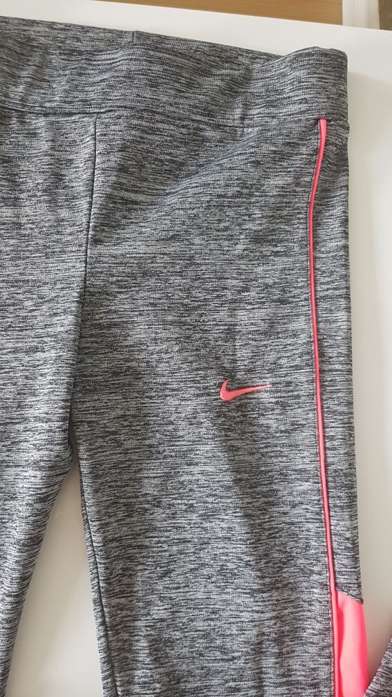 legginsy nike S szare