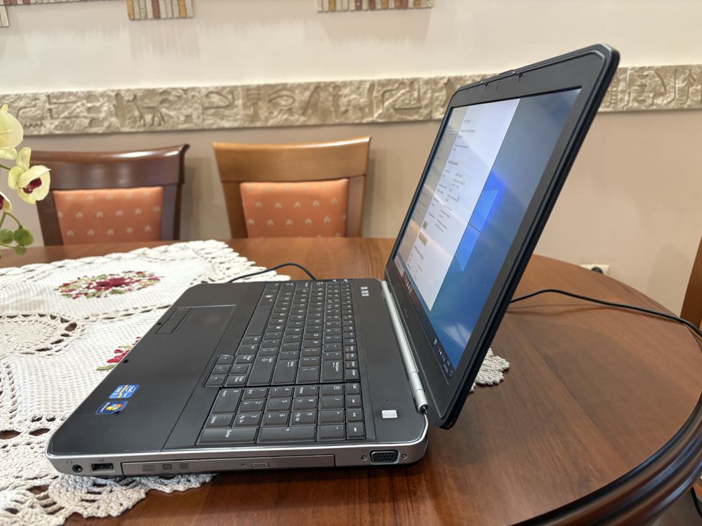 Dell Latitude E5520