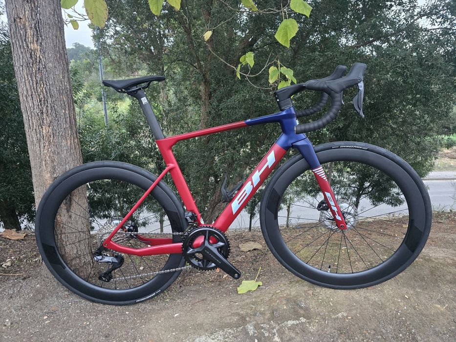 Bh rs1 super equipada ultegra di2 rodas carbono