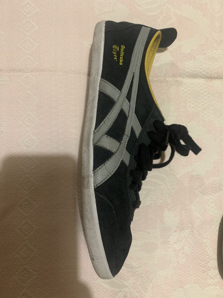 Кросовки Асікс Onitsuka Tiger 42 розміру
