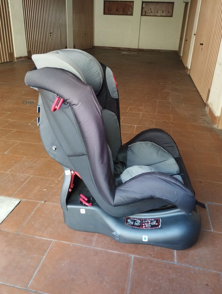 Cadeira auto Pierre Cardin