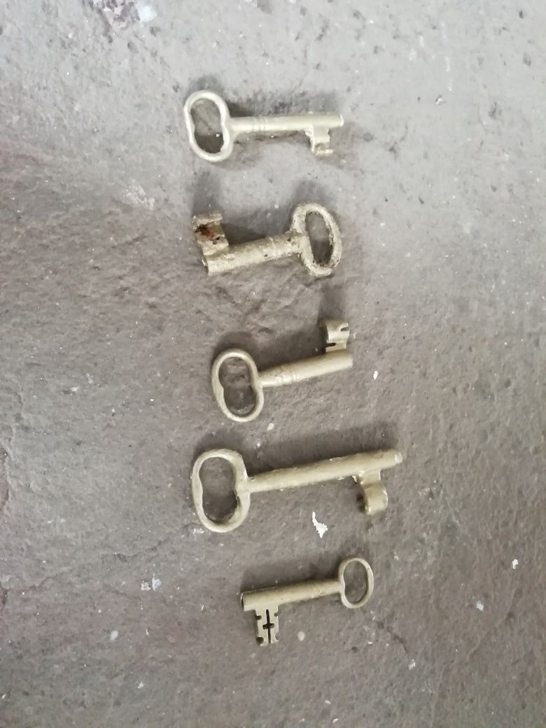 Conjunto de 14 chaves antigas