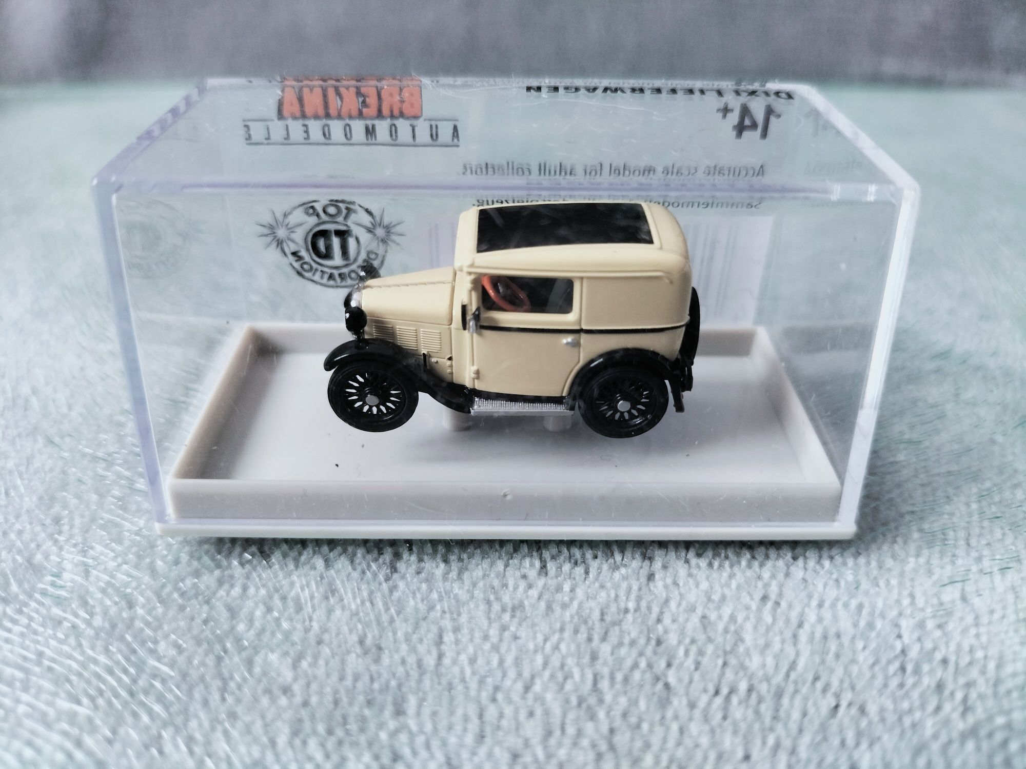 Brekina 1:87 Dixi Lieferwagen kolekcjonerski model samochodu