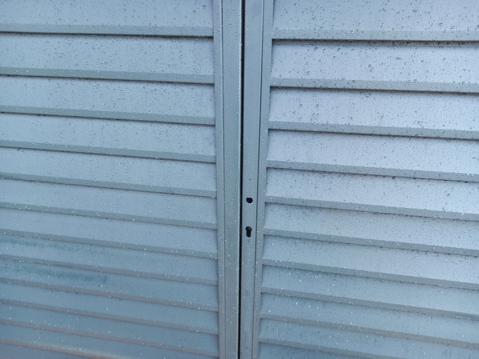 Okazja brama żaluzyjna uchylna 4 m