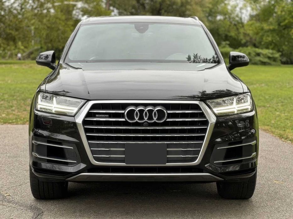 Audi Q7 quattro Premium Plus      2017