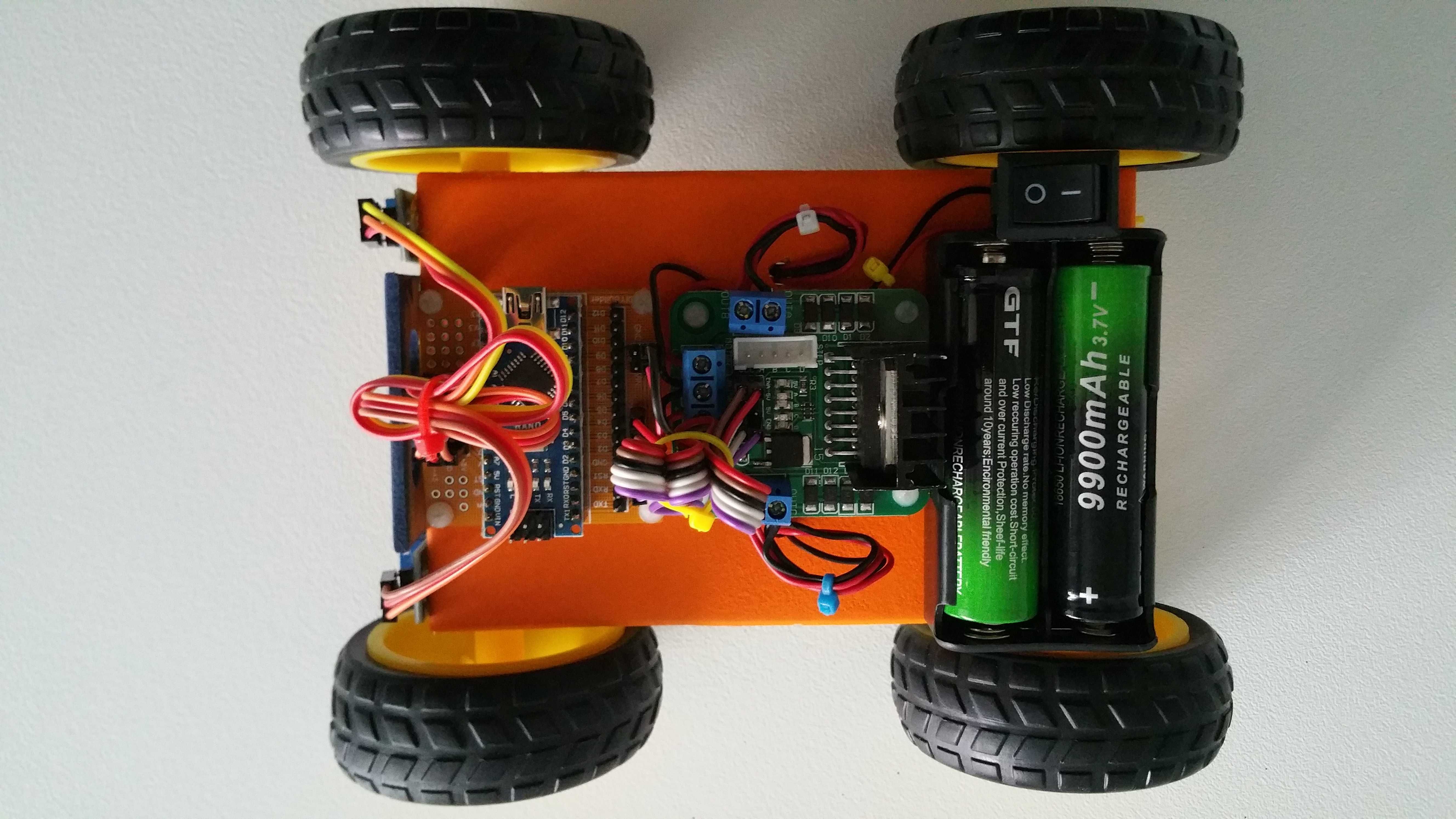 Carro Robot Arduino Educacional programado seguidor de linha.