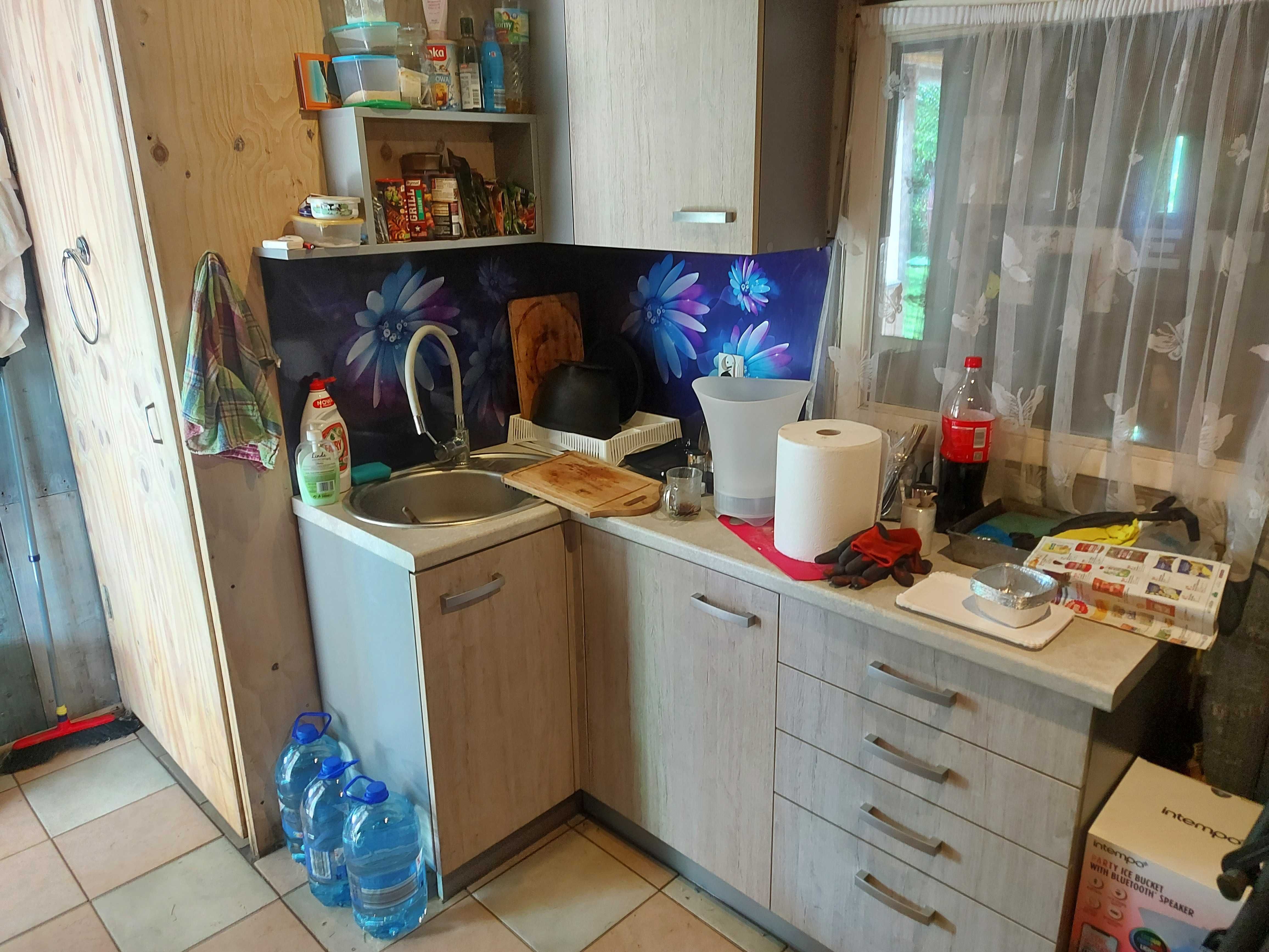 Działka ROD - altana basen grill wędzarnia szklarnia prąd woda