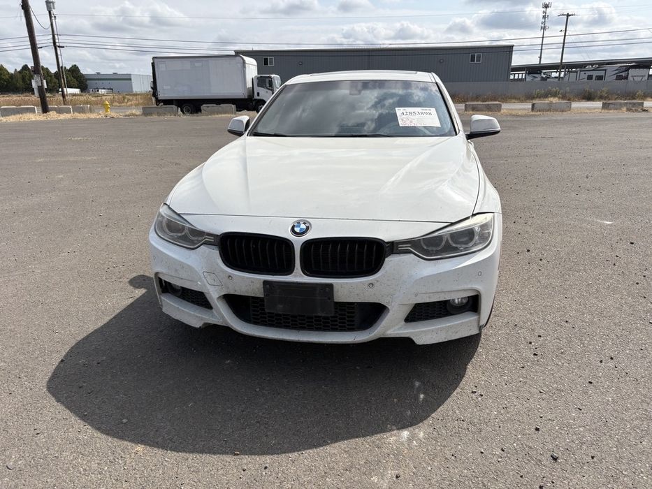 BMW 328d F30 2.0 дизель в дорозі