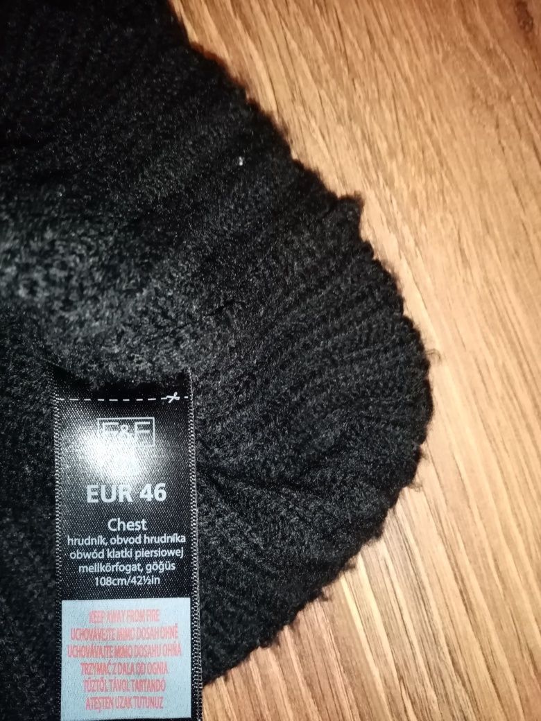 Czarny sweter F&F