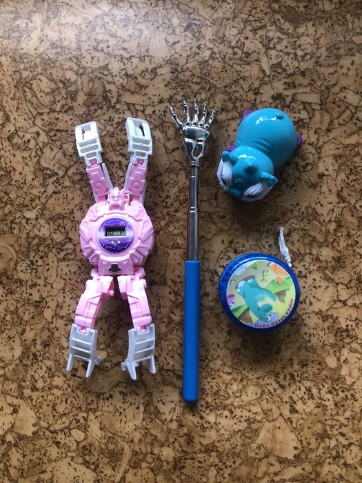 Дитячі іграшки(пікмі паличка, годинник-трансформер, йо-йо)