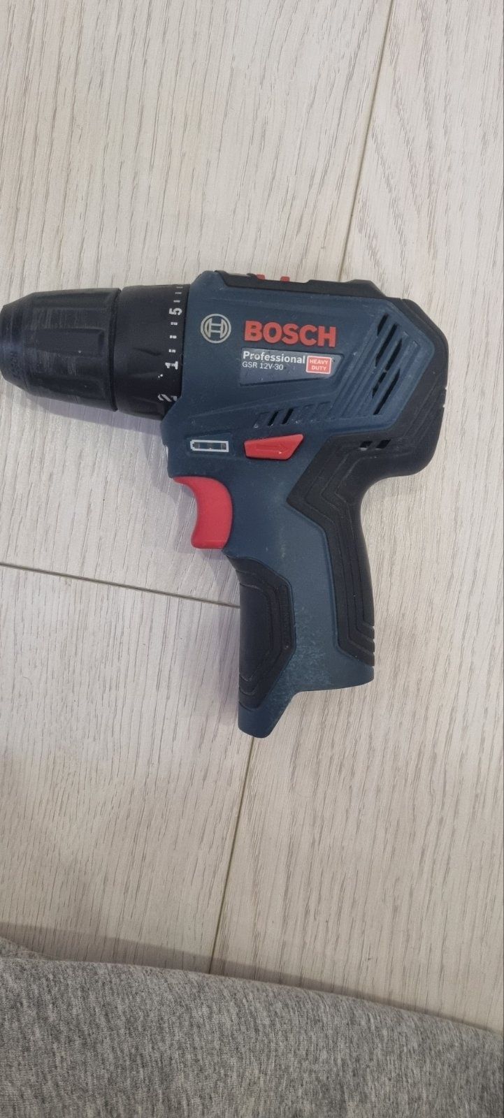 Шуруповерт аккумуляторный Bosch gsr 12v-30