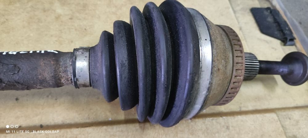 Półoś Lewa Przód Audi A4 B6 2.5 Multitronic 03 Części Blask Gołdap