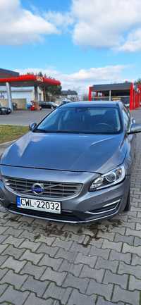 Volvo V60 16r. 175 tys. km.