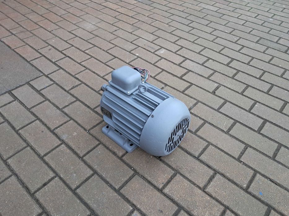 Silnik elektryczny 2,2kw 950 obrotów .Wysyłka