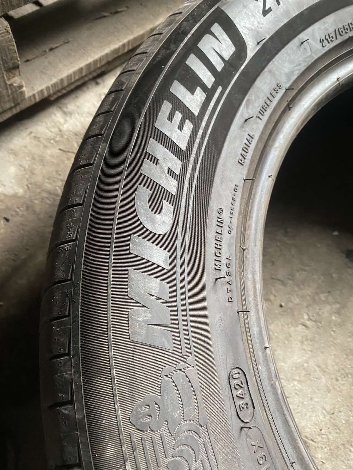 215.65.17 Michelin 4шт лето БУ склад шины резина из Европы 65 R17