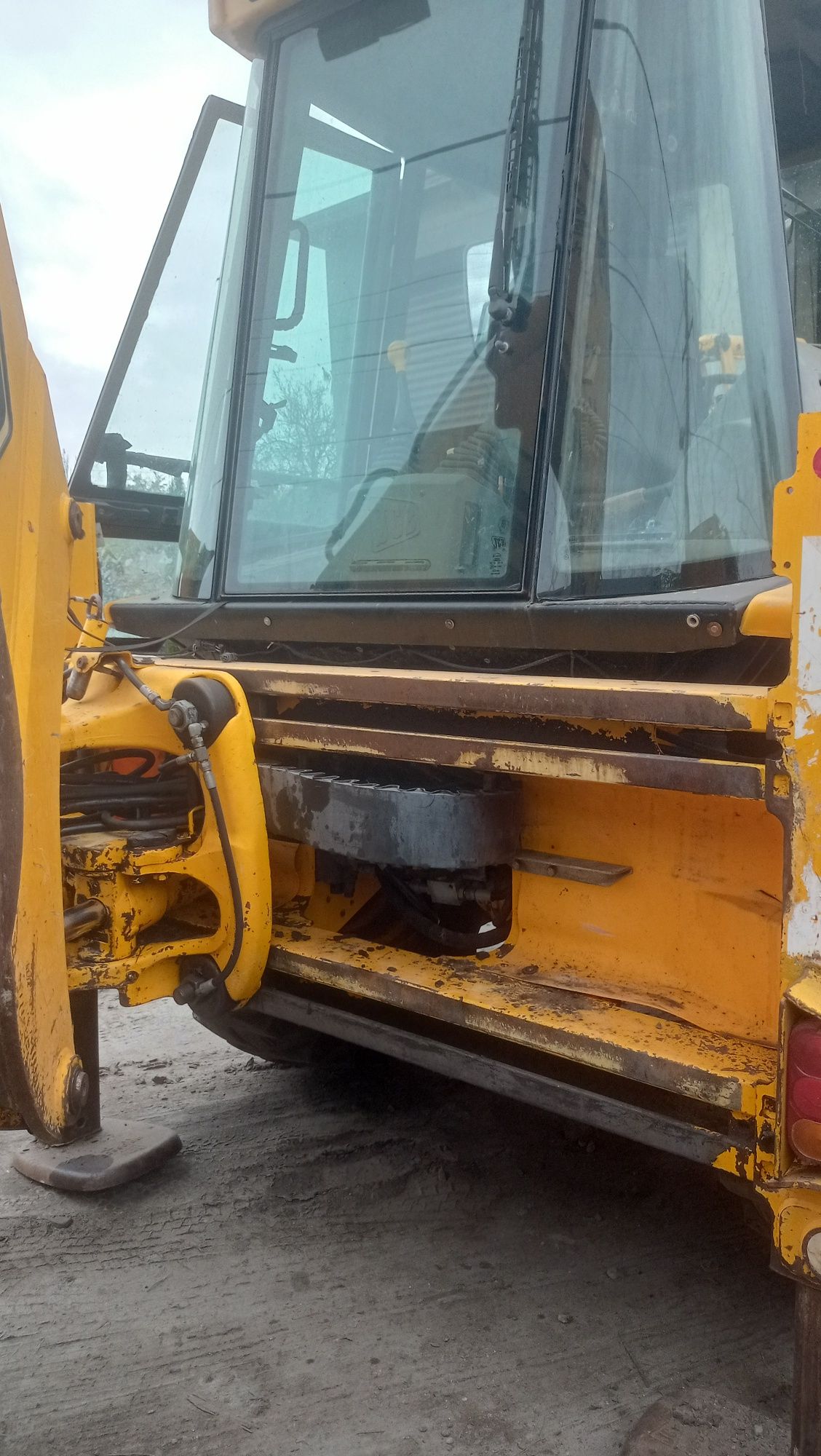 Продам экскаватор JCB 3CX 2002 год