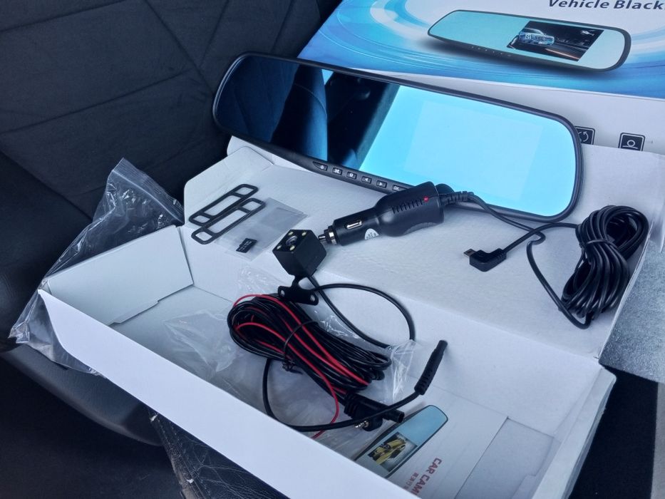 Зеркало відеореєстратор 12v.-24v. + камера задня + флешка 32Gb.