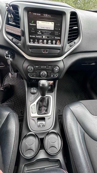 Продам Jeep Cherokee 2017