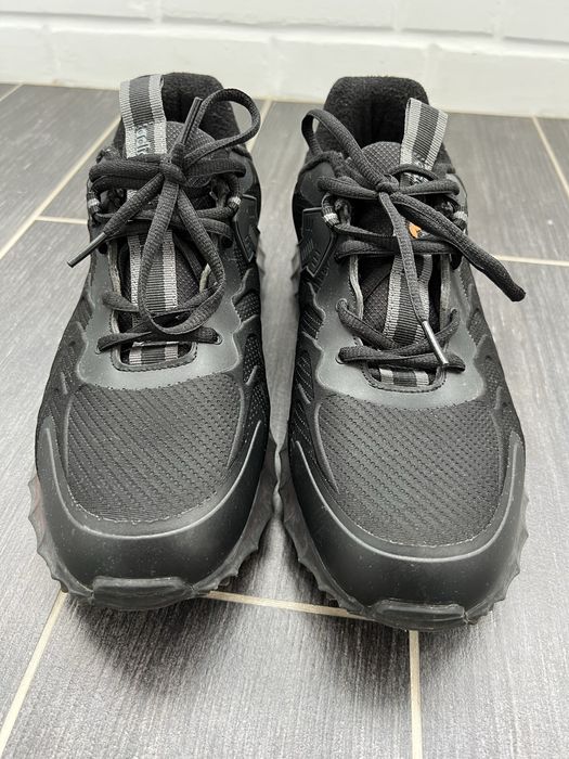 Кросівки adidas 28см утеплені непромокають