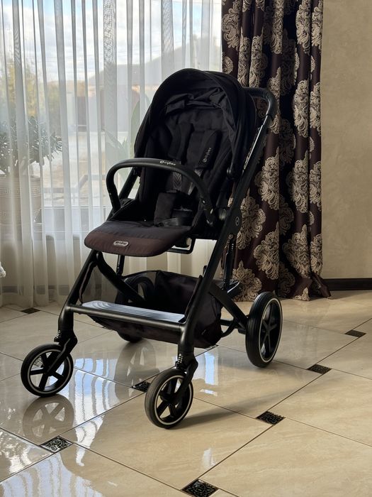 Коляска Cybex Balios S Lux Moon Black