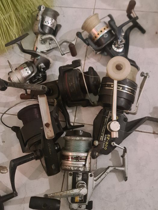 Vendo Carretos e Canas de pesca