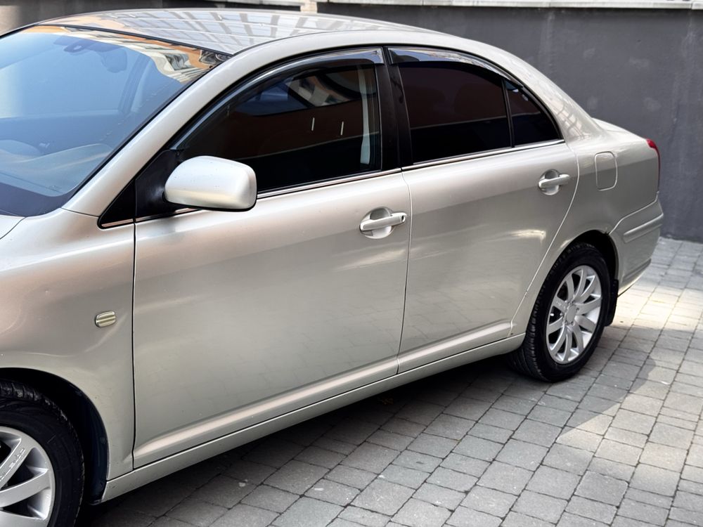 Продається Toyota Avensis