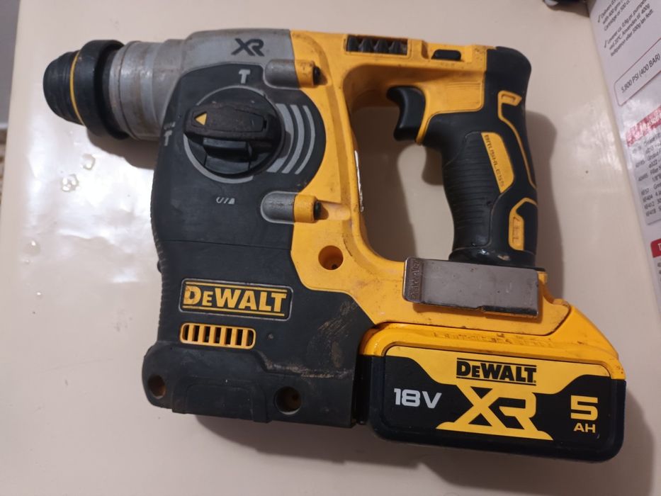 Dewalt dch273B 20v max