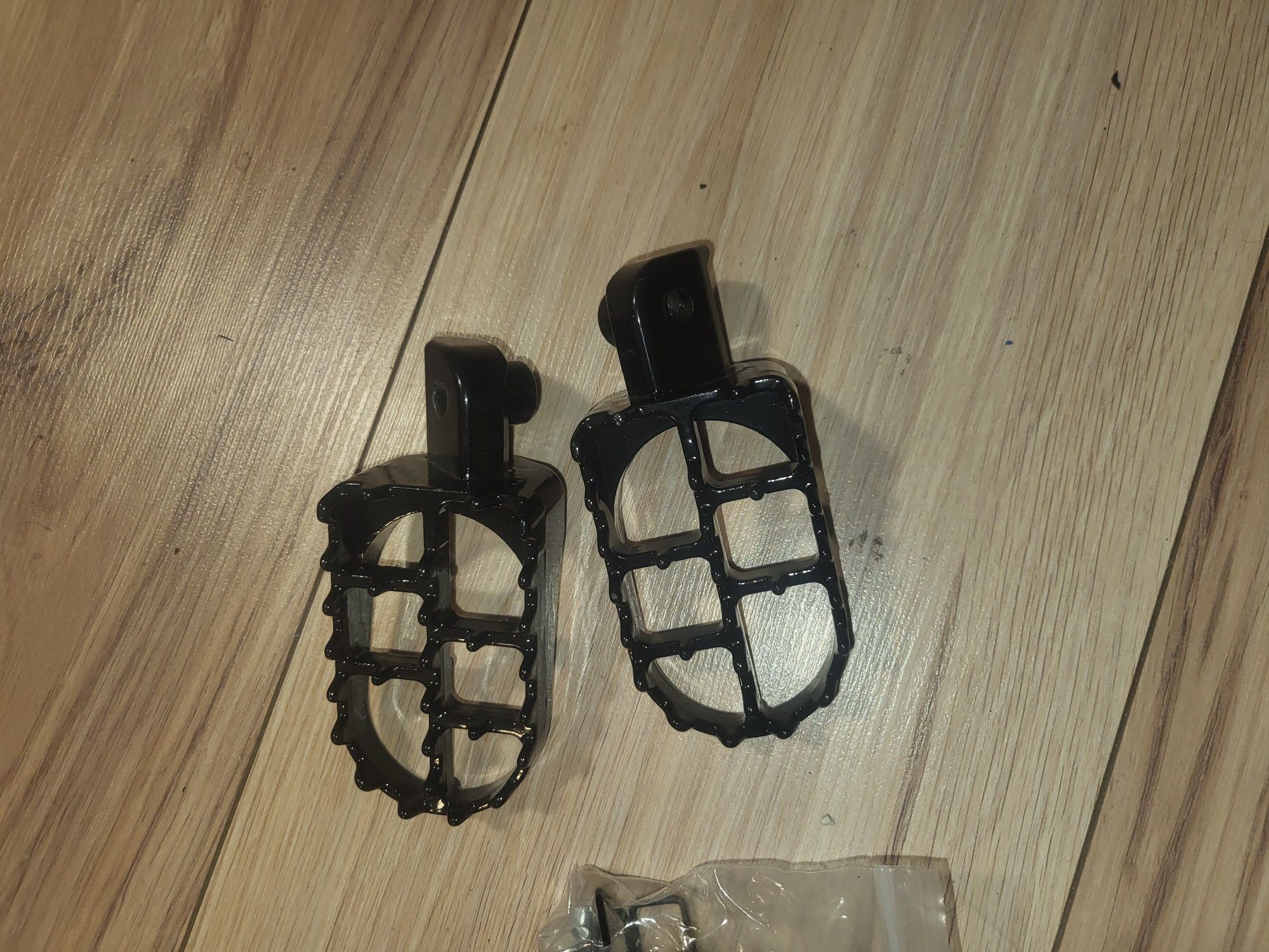 Podnozek podnozki kierowcy cross enduro gas gas 125 250 i 350 450