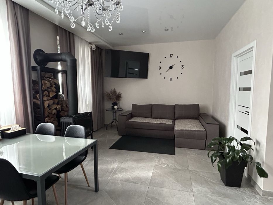 Продажа Таунхаус Вышгородский район,с.Новые Петровцы КГКанево ,озеро