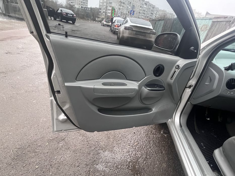 Шевроле Авео в гарному стані