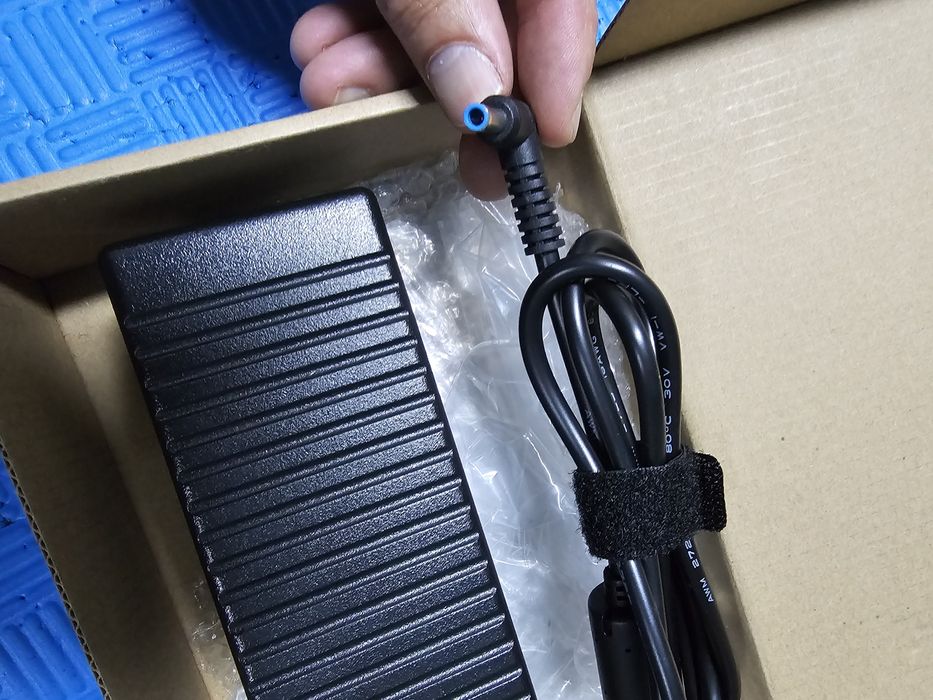 Carregador para PC HP (ponta azul)