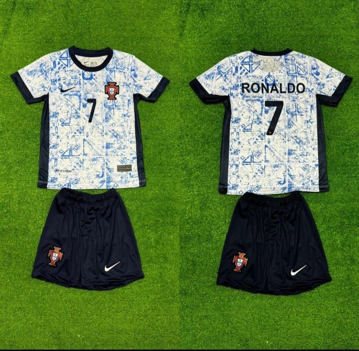 Футбольна форма Ф .К. "Португалія"-Рональдо.