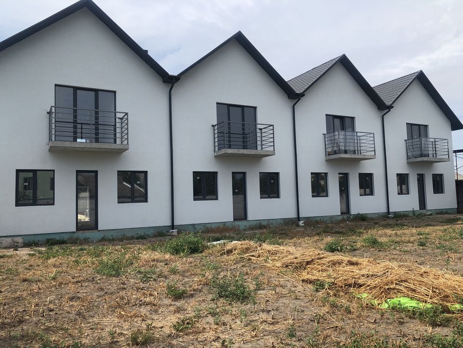 Продам таунхас на Заріччі!