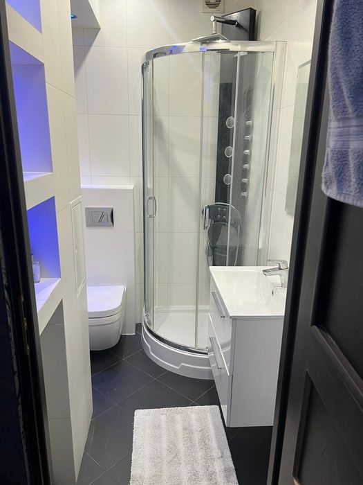 Sprzedam mieszkanie + garaż + siłownia