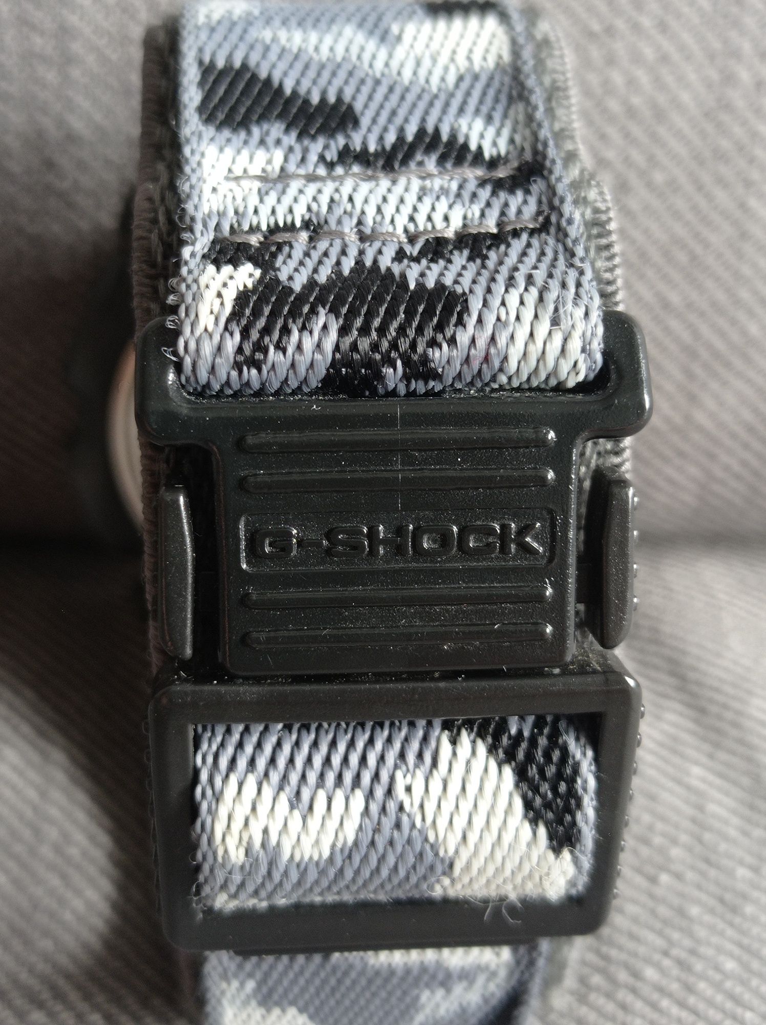 Japoński CASIO G SHOCK DW-8800MM oryginał w super stanie i cenie