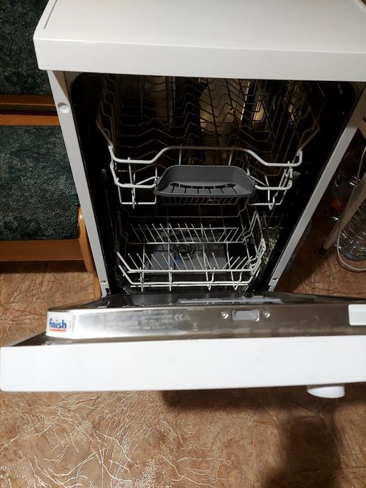 Продам посудомийну машину. Гарному стані. Від одного хазяїна.  Німеччи
