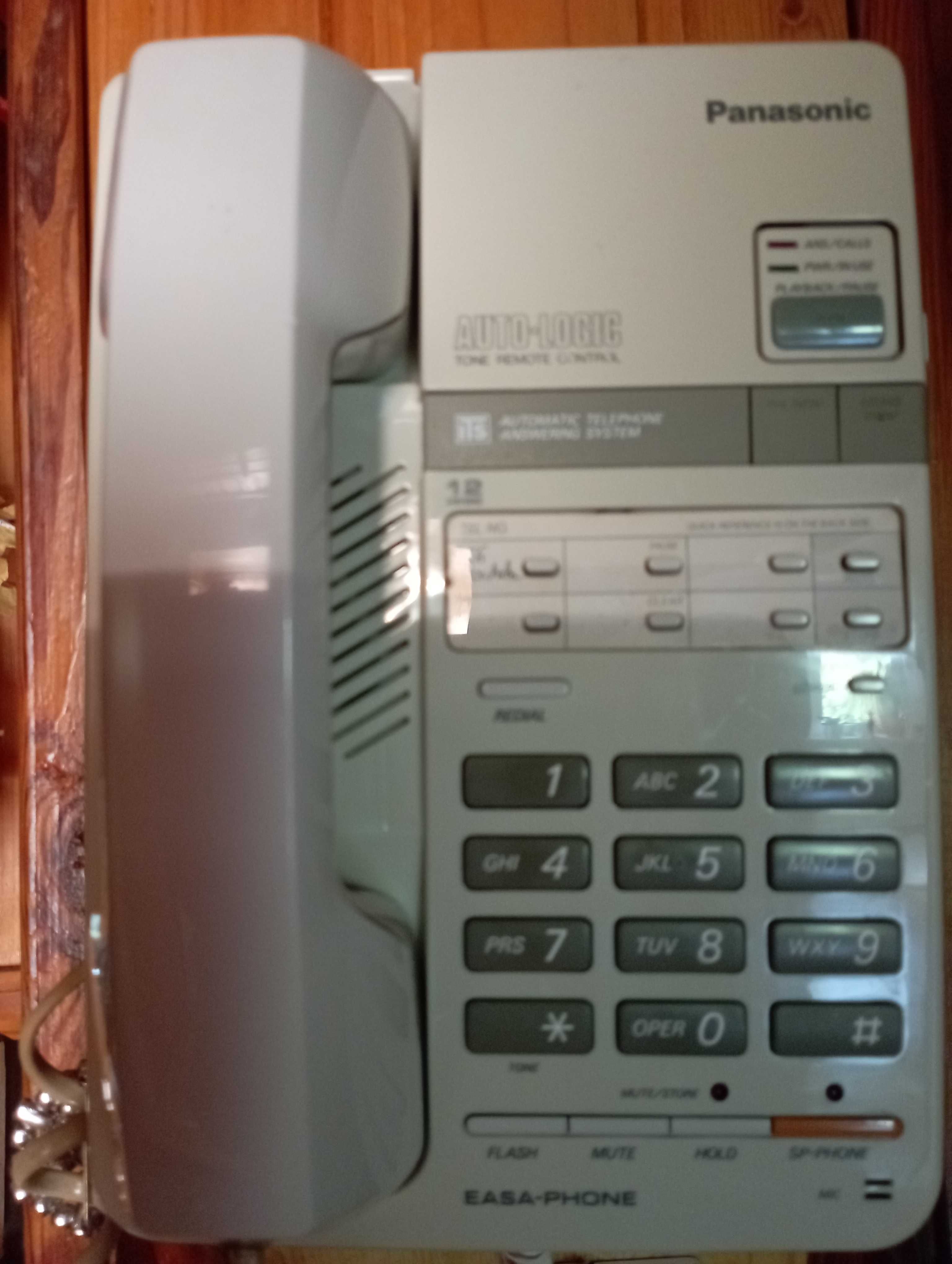 telefon stacjonarny z "sekretarką" PANASONIC
